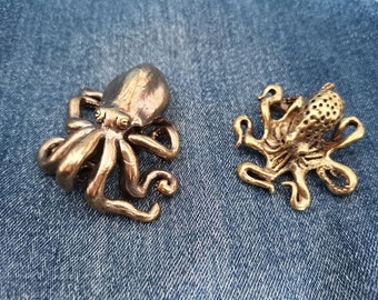 Brass Octopus Statue: Retro Table Decoration, Antique Collection,DA1