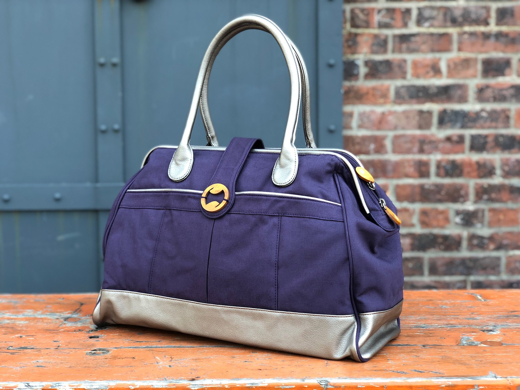 weekend bag blue