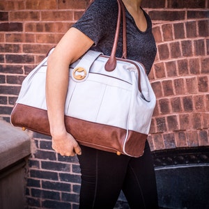 travel bag for women, weekender bag women, duffle bag women, graduation gift image 5