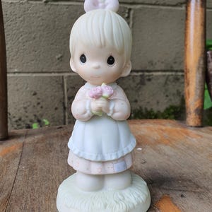 Vintage 1987 Precious Moments &quot;Mommy I Love You&quot; Ceramic Figurine #112143- Vintage Porcelain Figurine