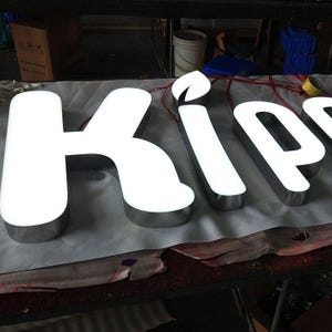 Letras de canal 3D Frontlit, placa de negócios 3D, placa de metal com iluminação frontal, placa de logotipo 3D personalizada, placa personalizada 3D, placa de LED 3D, sinalização externa personalizada