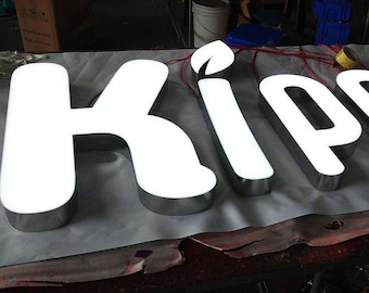 Lettere a canale 3D personalizzate con illuminazione a LED frontale, insegna con logo aziendale