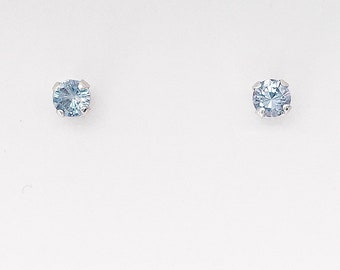 Aquamarine stud earrings, March birthstone stud earrings, light blue gemstone stud earrings,  aquamarine solitaire stud earrings, aquamarine