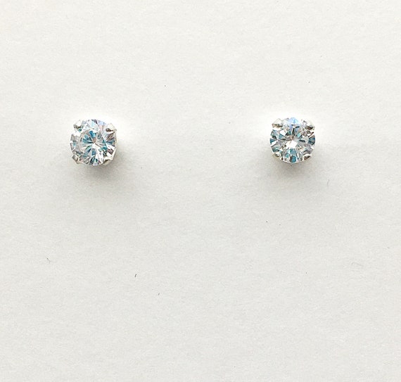 4mm CZ Diamond Stud Earrings, Silver Stud Earrings, Cartilage Earring, Tiny Stud  Earrings, Bridesmaid Gift, Dainty Earrings, Fake Diamond - Etsy