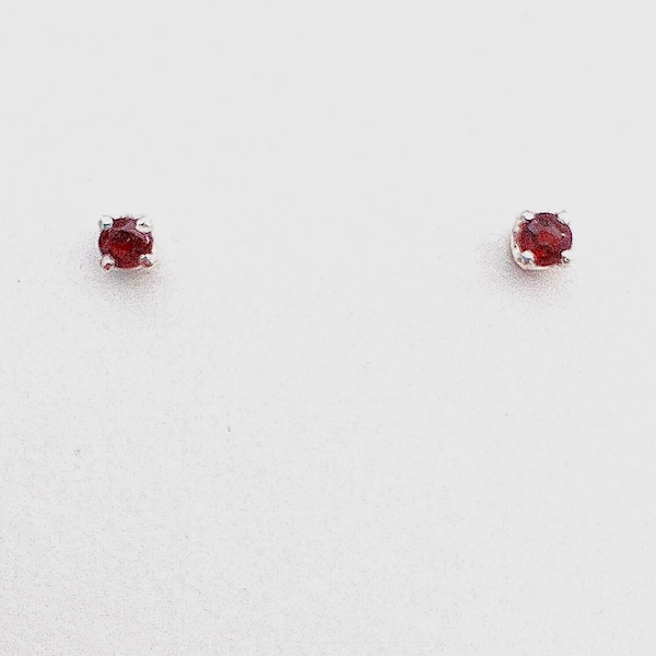 Seasonal Red Large Stud Earrings main image 1