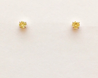 Yellow sapphire stud earrings, yellow gemstone stud earrings, September birthstone stud earrings, yellow sapphire jewelry, yellow solitaire