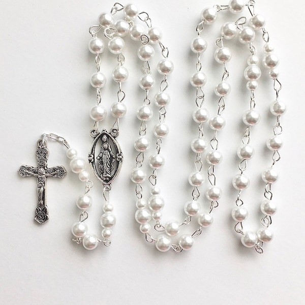 Pearl rosary, white rosary, ladies rosary, womens rosary, silver metal rosary, pearl prayer beads, girls rosary, bridal jewelry, pearls