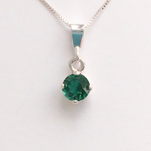 Emerald necklace, emerald pendant, May birthstone necklace, green gemstone necklace, emerald choker, green stone choker, emerald jewelry