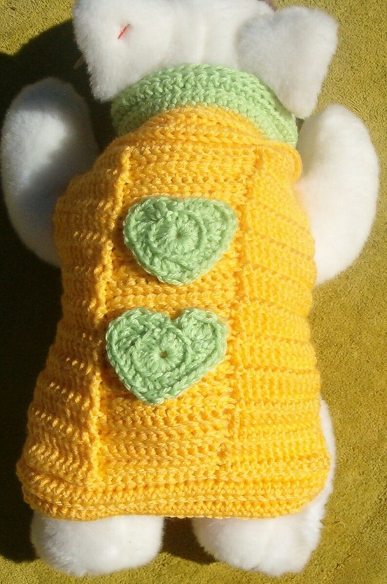 Small Dog Sweater QZ Yellow Ribbon Pattern w Pale Green TShirt Collar /& Crochet Heart Appliques Handmade Dog Palentine Shih Tzu Pomeranian