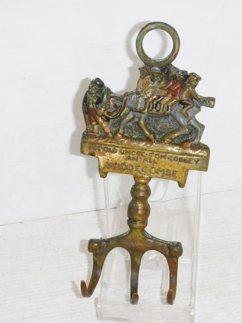 Vintage 1930s Brass Key Holder Old Uncle Tom Cobley Widdecombe 762506