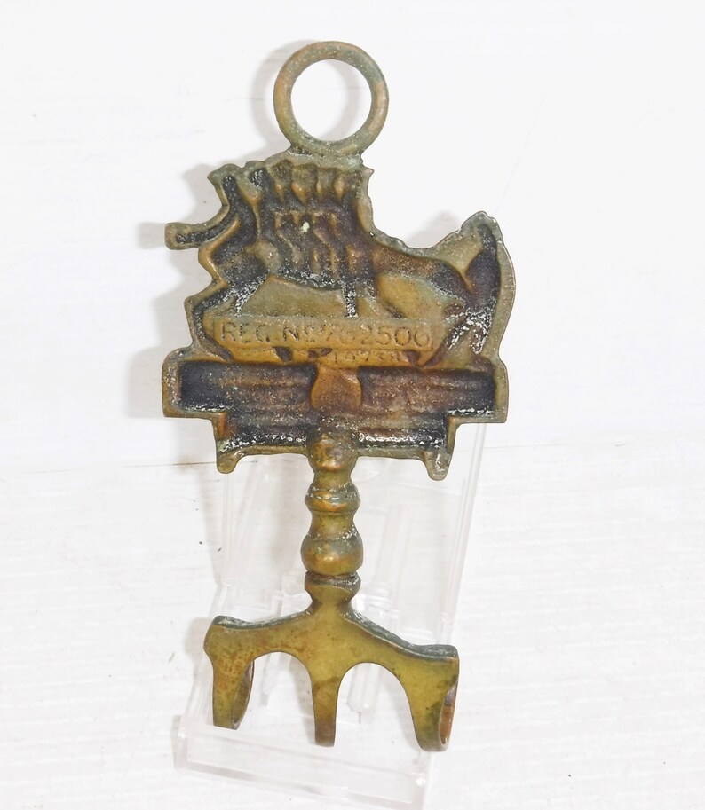 Vintage 1930s Brass Key Holder Old Uncle Tom Cobley Widdecombe 762506