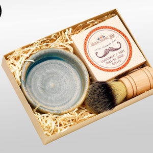 Moville Pottery Shaving Set