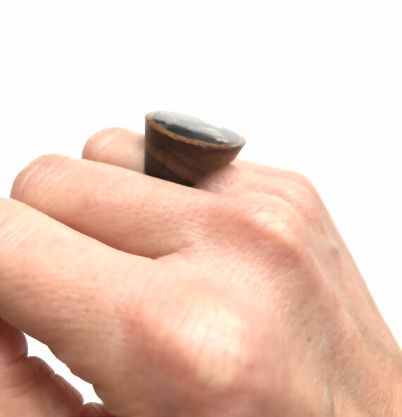 Vintage Italian Wood and Abalone Shell Inlay Ring - Gem