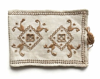 Vintage Embroidered Linen Change Purse