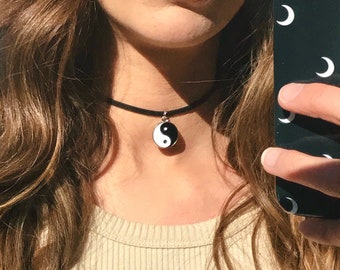 Yin-yang Choker: thin suede- yin yang necklace, gift, handmade, 90s, vintage, goth, fashion, boho jewelry