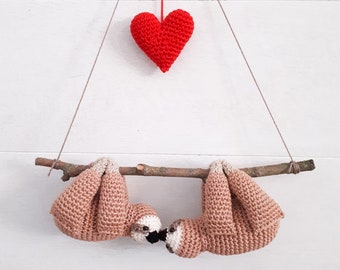 Crochet sloth couple wall hanging, cute Valentine's day gift