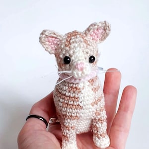 Figurina di peluche di gatto fatta a mano all&#39;uncinetto, regalo ricordo