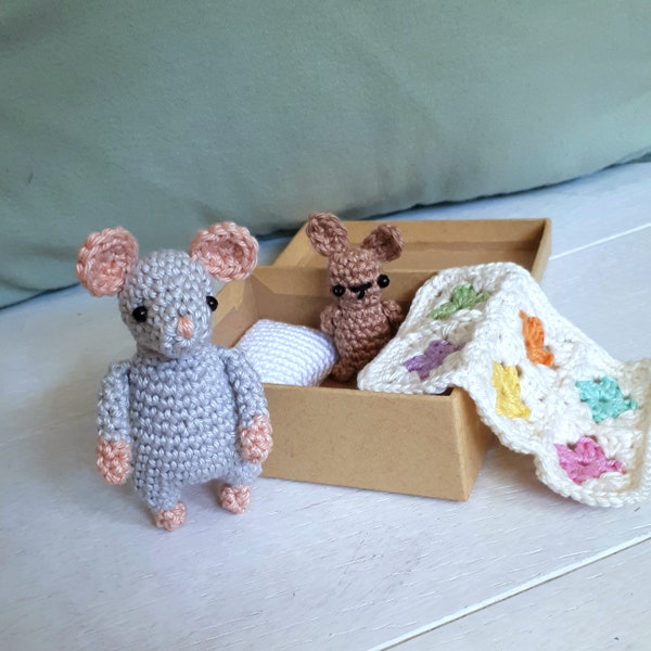 Souris dans une petite boîte, jouet de voyage Playset