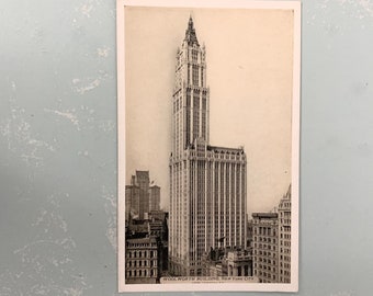 Vintage N Y Postcard Woolworth Building Cathedral of Commerce Manhattan Postcard