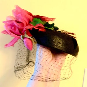 Vintage AMY New York Black Velvet Pillbox Hat 1950s Veiled Pillbox Hat by Amy of New York - Black Velvet  main image 2