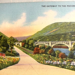 Vintage Postcard Pocono Mountains Gateway Linen image 2