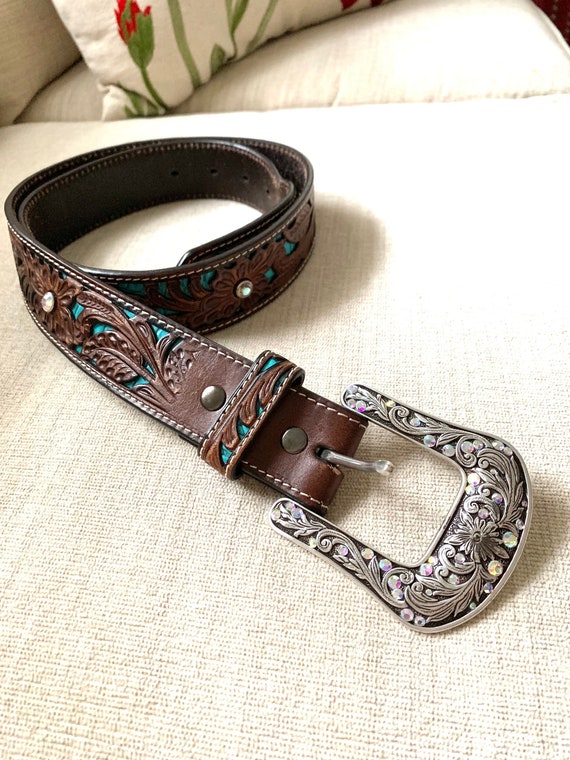 70s Leather Belt| Vintage Brown Bohemian Belt with Silver colored statement buckle| Minimalist Americana Accessory