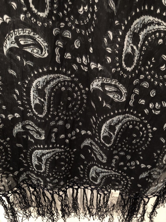 Vintage Gray & Black Wrap Stole Fringed Large Bla… - image 4