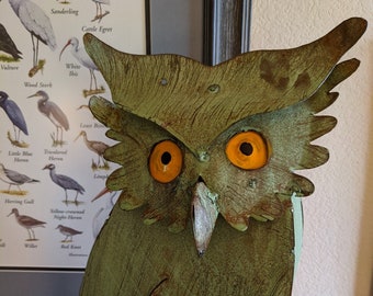 Owl Garden Decor, Metal Owl Statue, Outdoor Owl Decoration Yard Decor, Metal Owl Sculpture Home Decor Figurine in Green, Blue or White