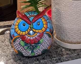 Fioriera in ceramica con gufo, ceramica Talavera è un vaso di fiori colorato per interni o decorazioni per gufi all'aperto, fioriera messicana e decorazioni per la casa in vasi per piante, regalo di gufi