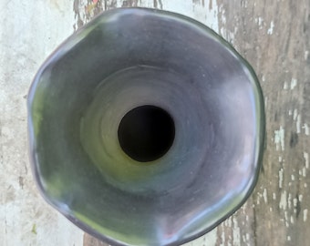 黒い花瓶、手作りのバロ・ネグロのメキシコ陶器、オアハカの民芸品