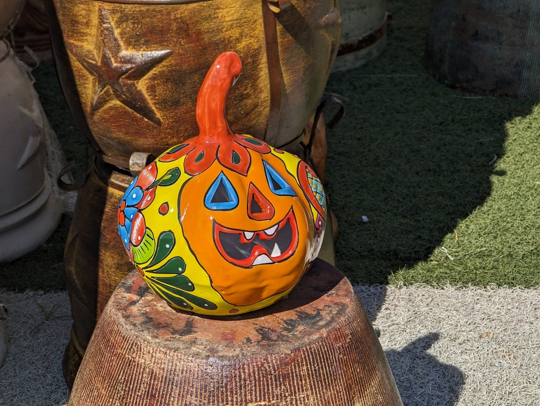 Jack-o-Lantern for Trick or Treat Party | Holiday Decor or