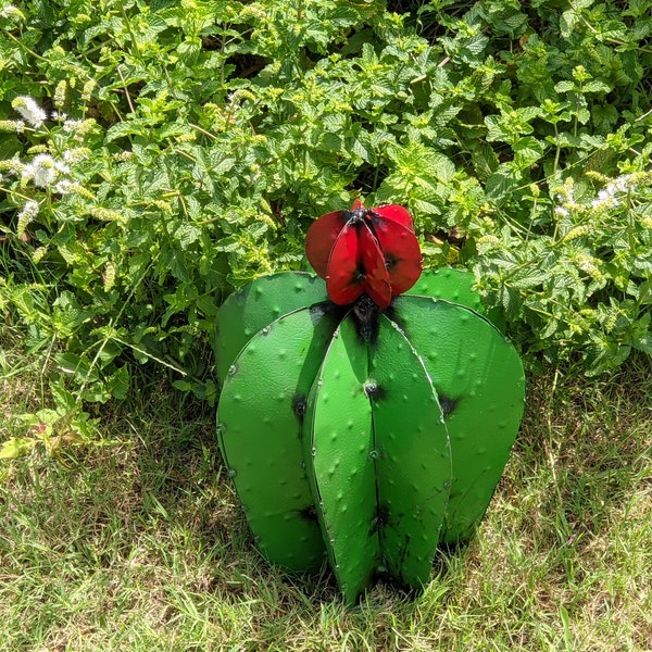 Saguaro Cactus Garden Decor, Cactus Decoration for Yard or Home, Hand Painted Lifelike Metal Saguaro Cactus is 14" High, Mexican Yard Art