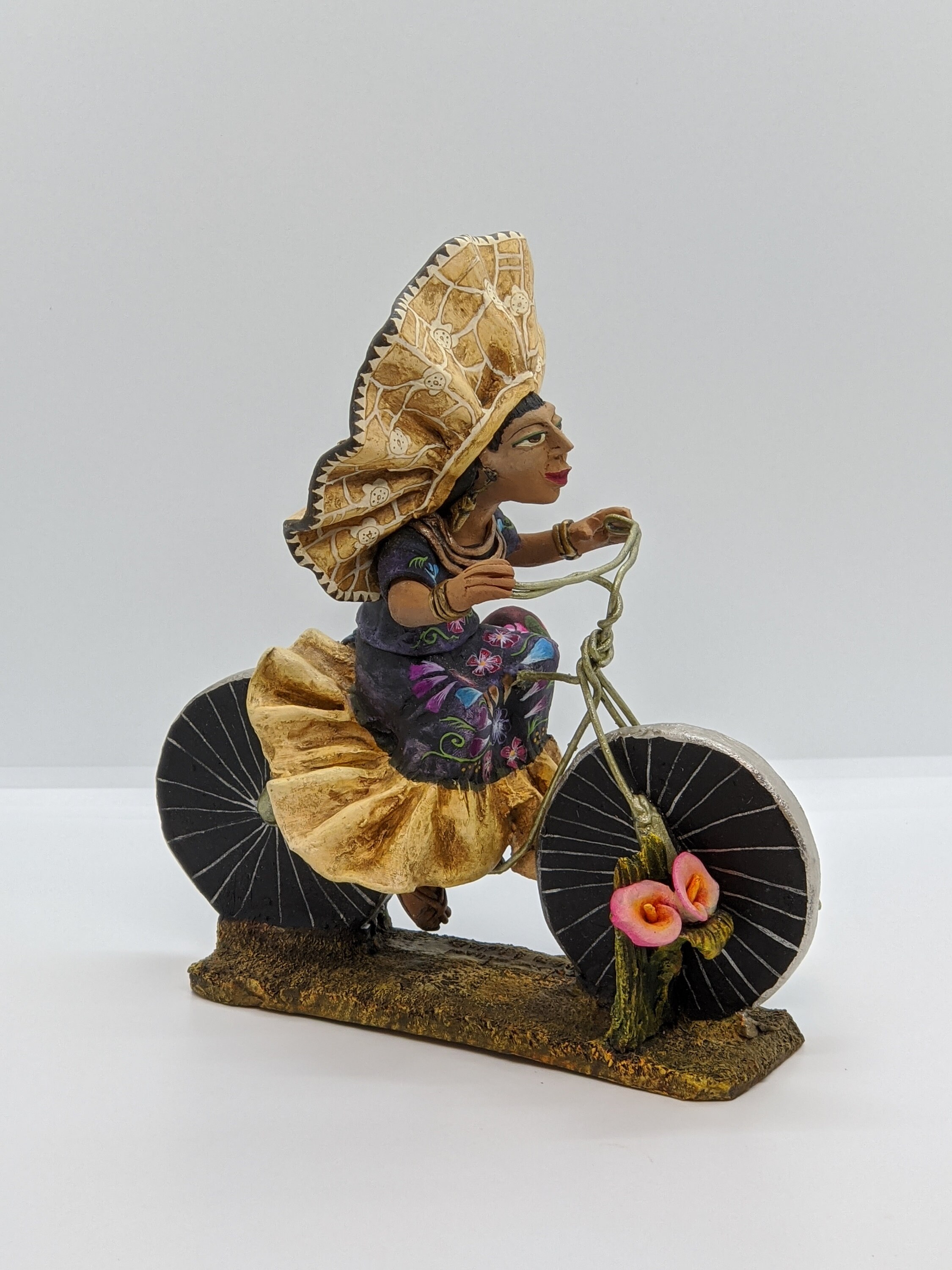 アート・デザイン・音楽 Oaxaca Handmade Gift | Woman on Bicycle With Hat Original Folk Art