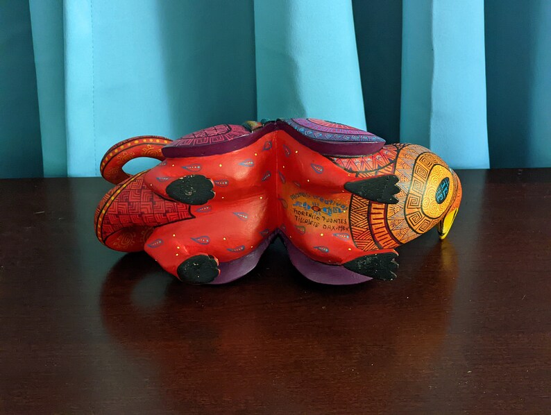 Armadillo Alebrije Fusion Art Artesania Mexicana, Oaxacan Art Animal Wood Carving, Idea regalo messicana Alebrije, Alebrijes fatti a mano immagine 7