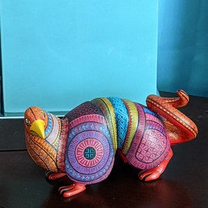 Armadillo Alebrije Fusion Art Artesania Mexicana, Oaxacan Art Animal Wood Carving, Mexican Alebrije Gift Idea, Handmade Alebrijes image 3