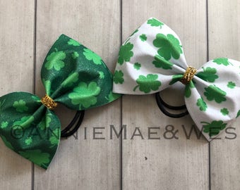 St. Patrick's Day Cheer Bow - Tail Less Saint Patrick's Day Cheer Bow - Tail Less Cheer Bow - St. Patty's Day - St. Paddy's Day - Shamrock