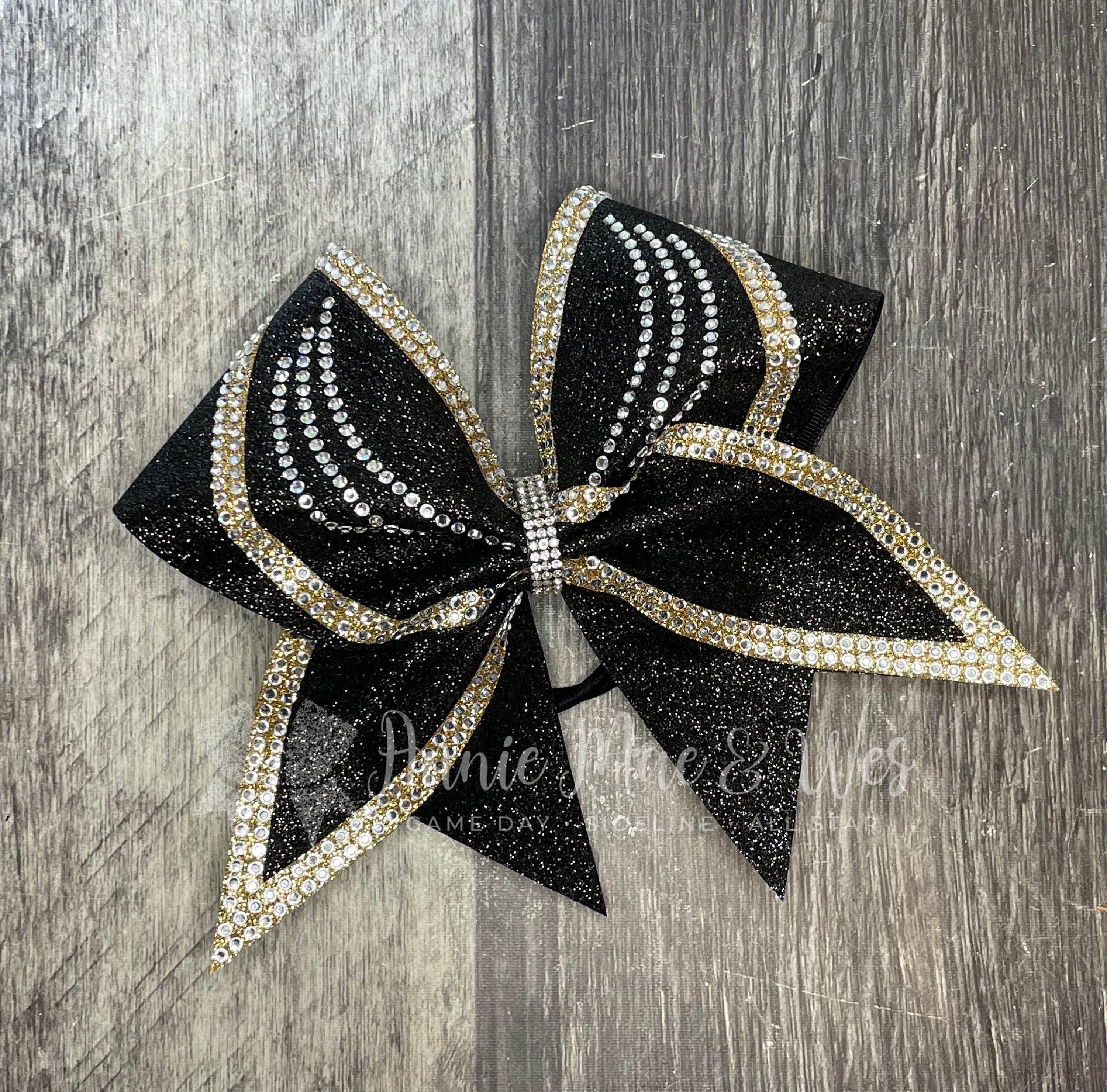 How to Make a Bow Keychain (Cheer Gift) - FeltMagnet