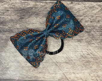 Cheer Bow - Tailless Scalloped Cheer Bows