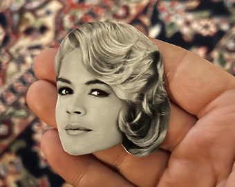 Sandra Dee Magnet