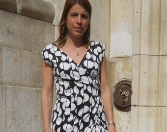 wallet dress in thick cotton black and white Zania de la suerte