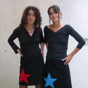 new collection jupe étoile rouge ou bleu courte en laine image 1