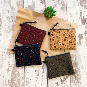 Handmade  Cosmos Floral Printed Cotton Fabric  Coin Purse Card Purse Cosmetics Pouch  Zipper Bag Wallet  Size: 4.5” X 3.5”
