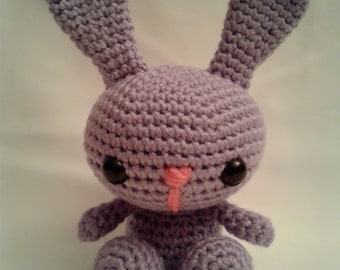 GRAPE - Conejito de Pascua - Hecho a mano Crochet Amigurumi