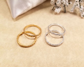 Faux Wedding Bands for Ring Bearer Pillow, Fake Rings for Bridal Ceremony, Imitation Gold or Silver Jewelry Props, Set of 2