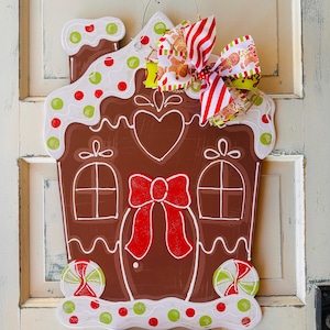 Gingerbread house pastels