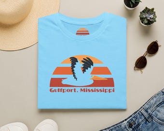 T-shirt Gildan 64000 à motif de coucher de soleil avec pélican, Gulfport, Mississippi