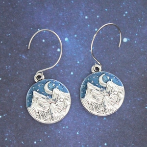 Night Court Earrings - ACOTAR Night Court Inspired - Feyre Rhysand Court of Thorn and Roses SJM Book Reader Gift - Hand Painted Charm