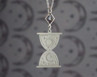 Shadowgast Pendant Necklace - Hourglass Sun Moon Laser Engrave - Essek Caleb Critical Role Inspired Fan Jewelry Essek Thelyss Caleb Widogast