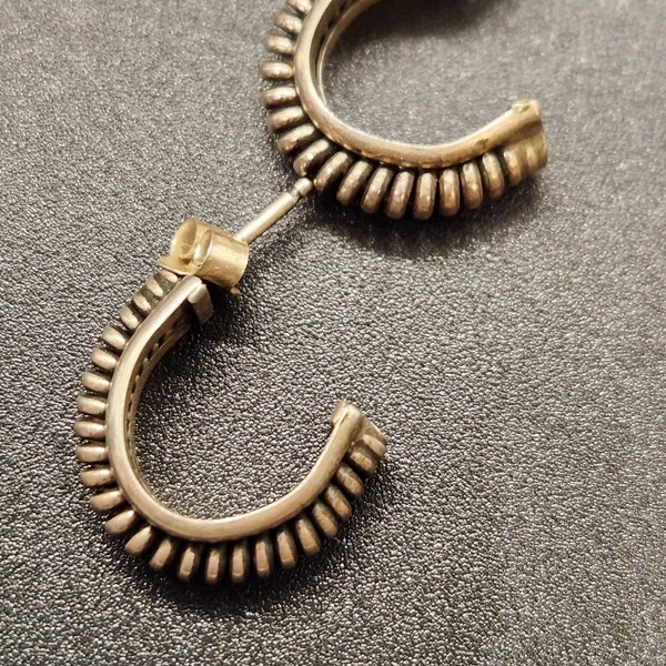 Gorgeous Rare Tahe Sterling Silver Single Spiral Hoop Earrings