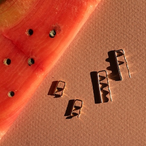 Baby Wavy Staple Earrings